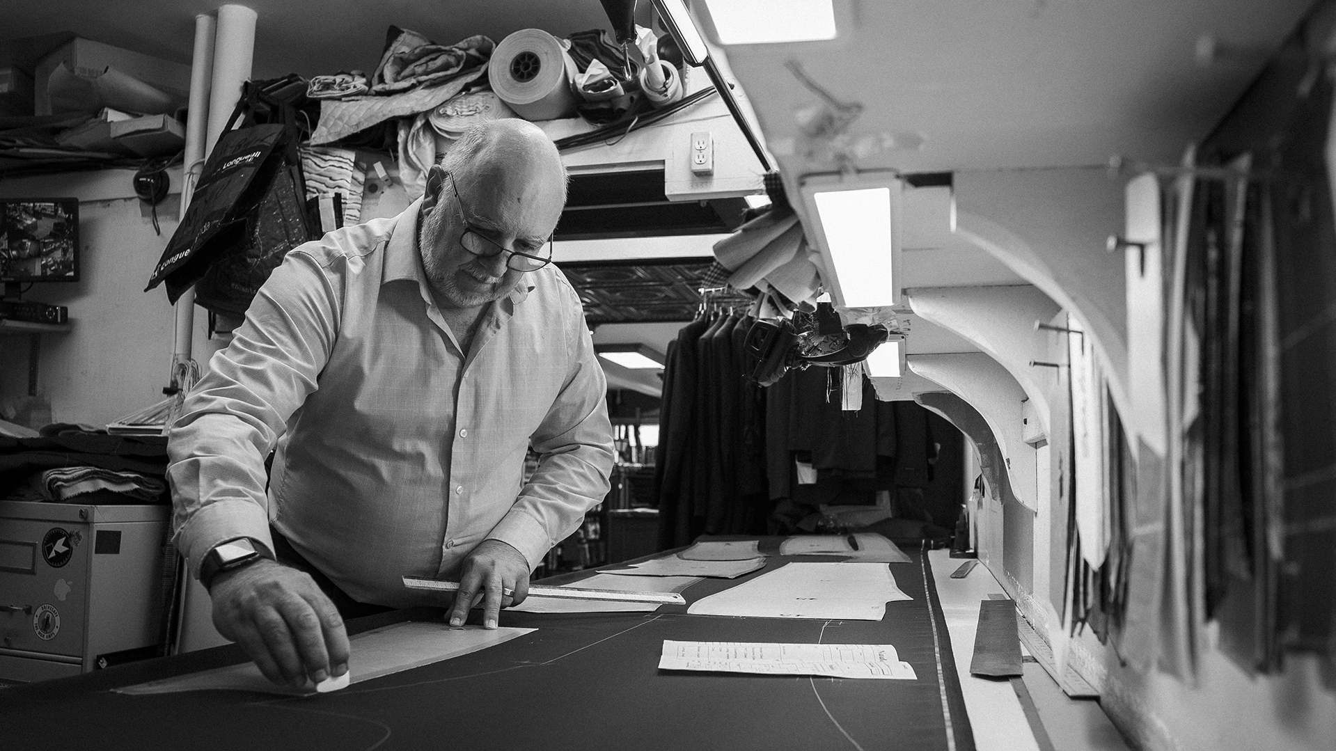 Portrait de nos Savoir-Faire : Le tailleur